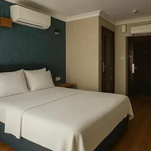 Otel Red